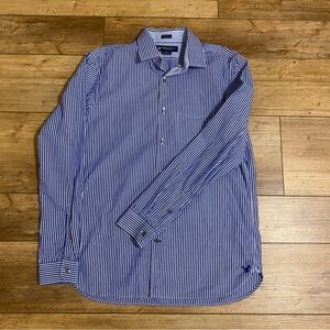 AE American Eagle Outfitters Everyday Slim Fit Oxford Button-Up Shirt Sz Medium